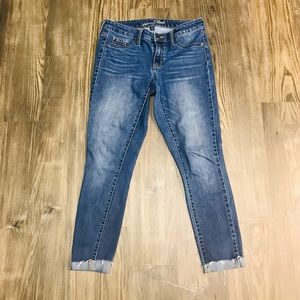 Universal Thread Ankle Cut Skinny Denim